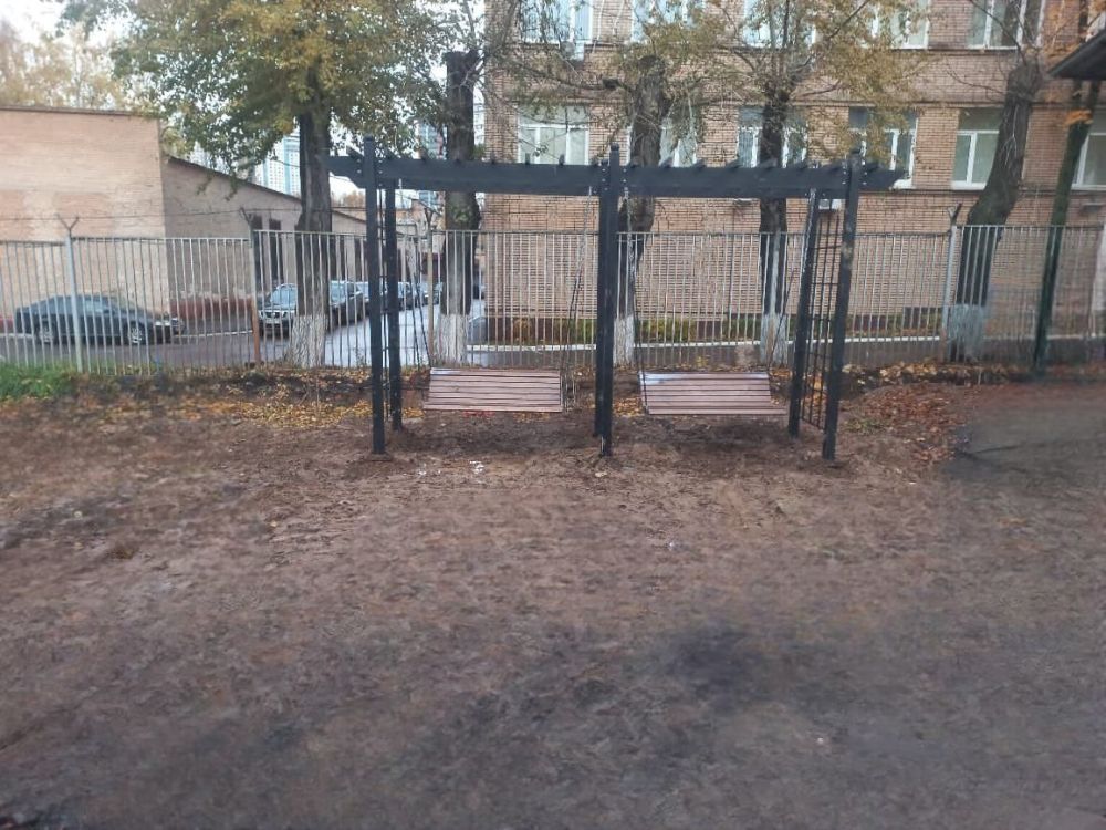 Фотографии Качели садово-парковые «Зимний сад» двойные