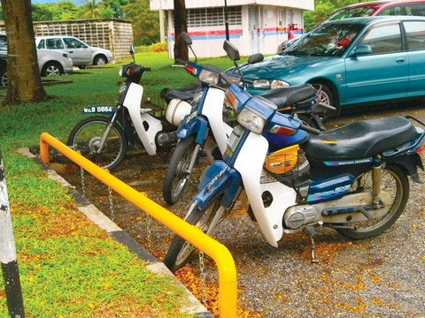 Фото Мотопарковка Бюджет