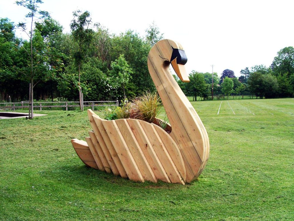 Фото Вазон Лебедь