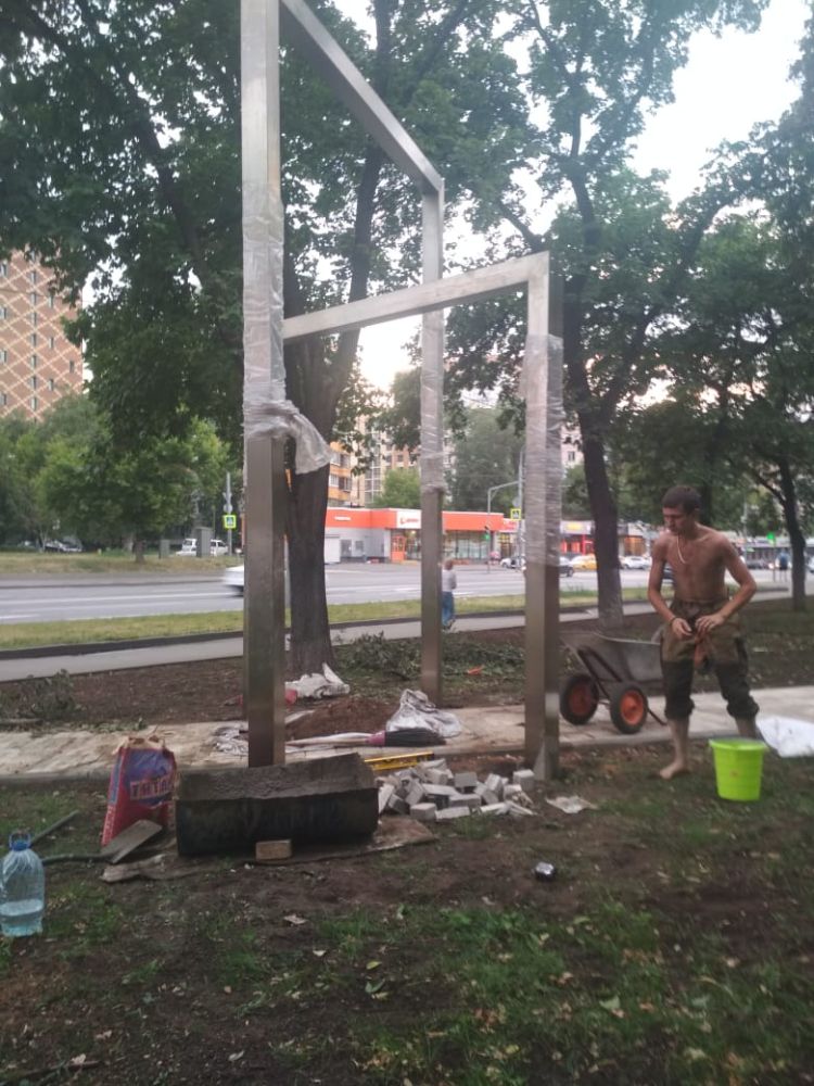 Фотографии Арка декоративная малая из нержавейки