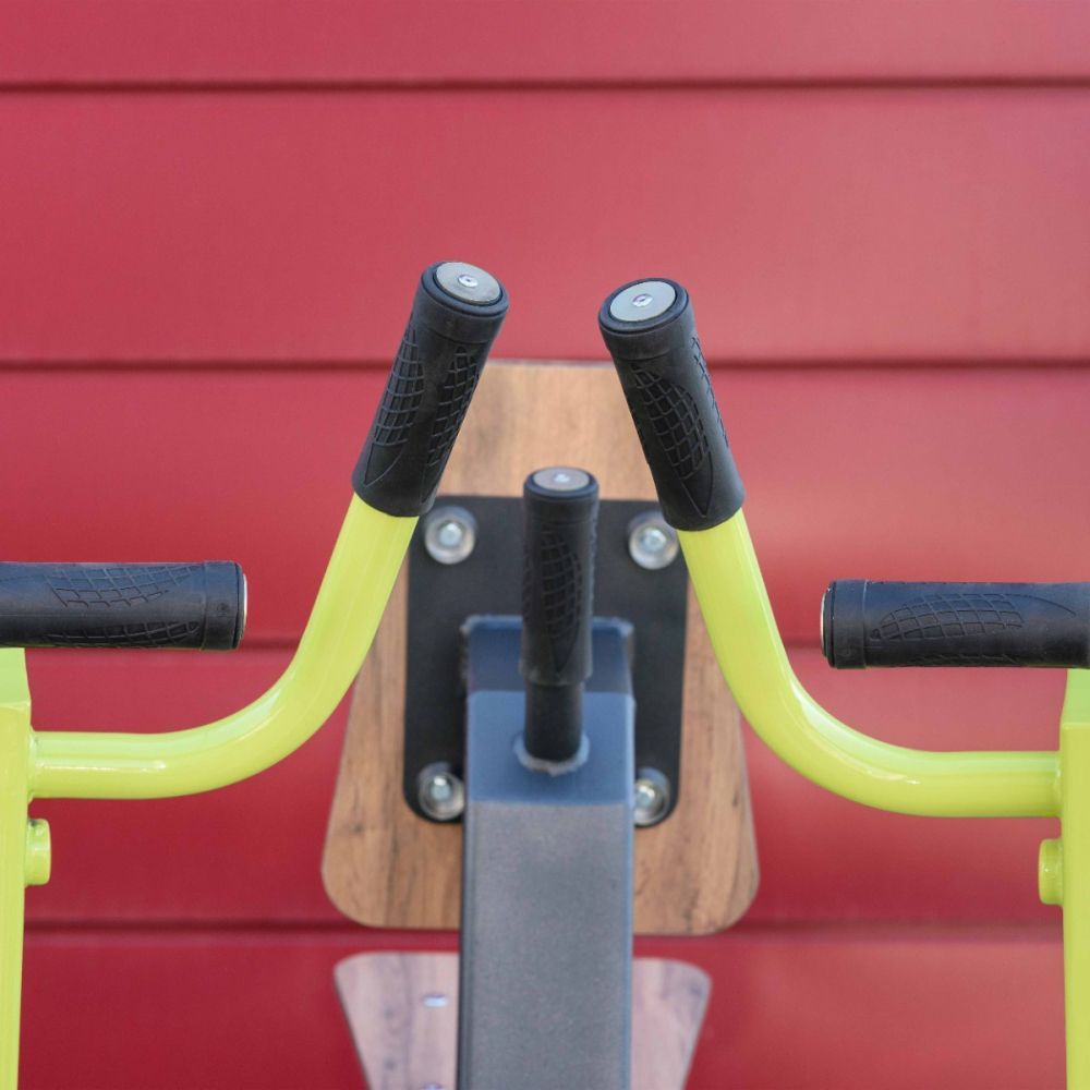 Фотографии Уличный тренажер Наклонная тяга с переменной нагрузкой