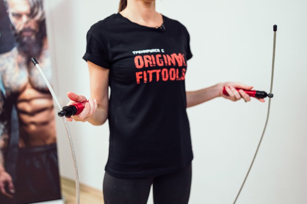 Фотографии Скакалка тяжелая BORN2BURN