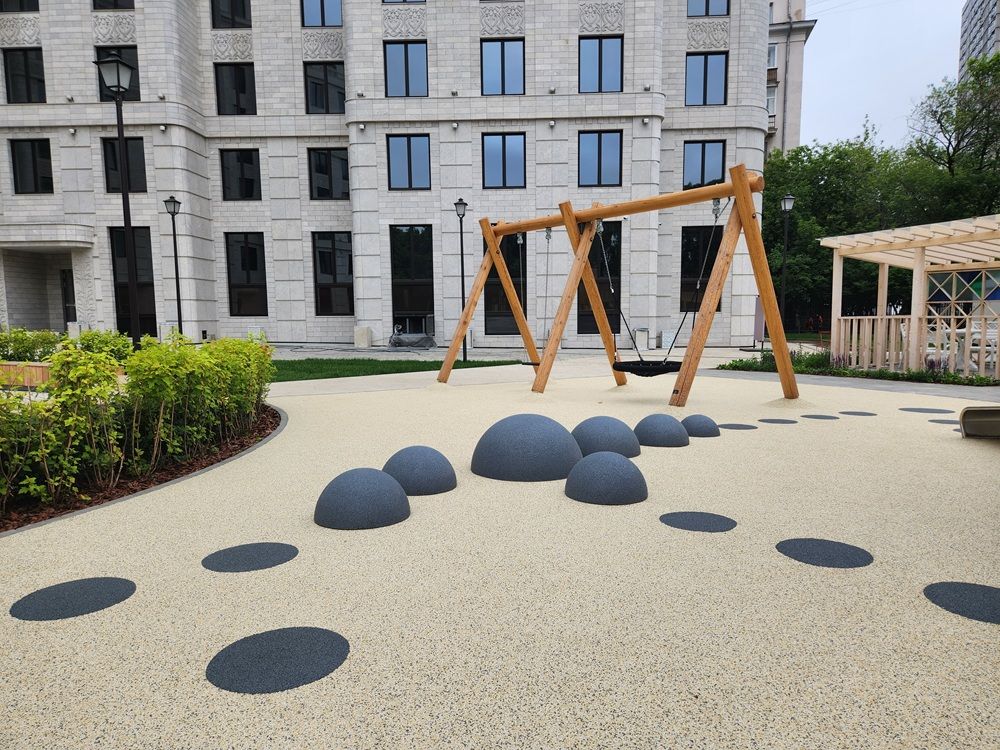 Фотографии Полусфера из EPDM крошки «Баббл»