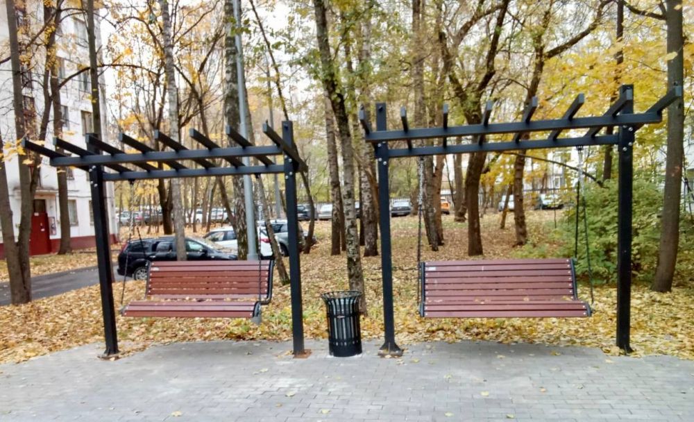 Фотографии Качели парковые тип 3