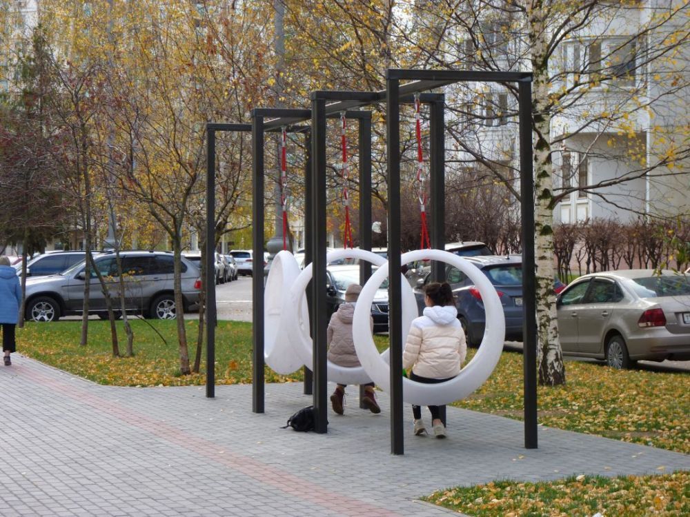 Фотографии Качели - светящееся кольцо (двойные)