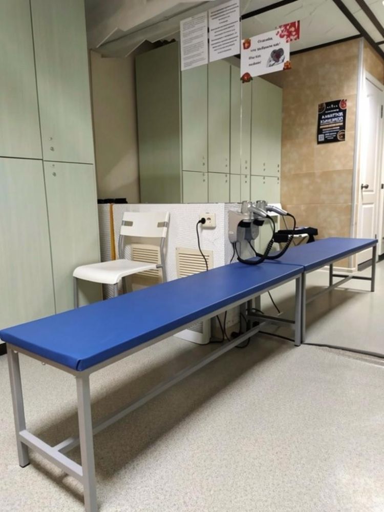 Фотографии Скамейка для раздевалок без спинки полумягкая, 200 см цельная