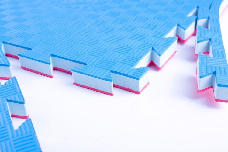 Фотографии Татами для каратэ "Нормал Т2" ласточкин хвост