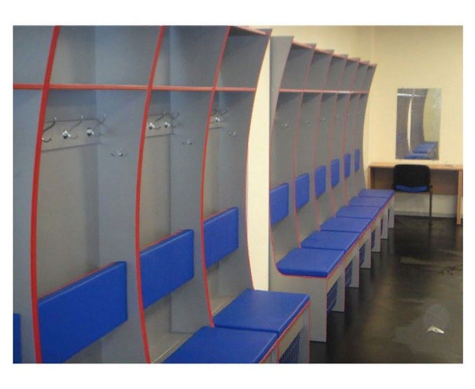 Фотографии Место индивидуальное для переодевания хоккеиста или вратаря