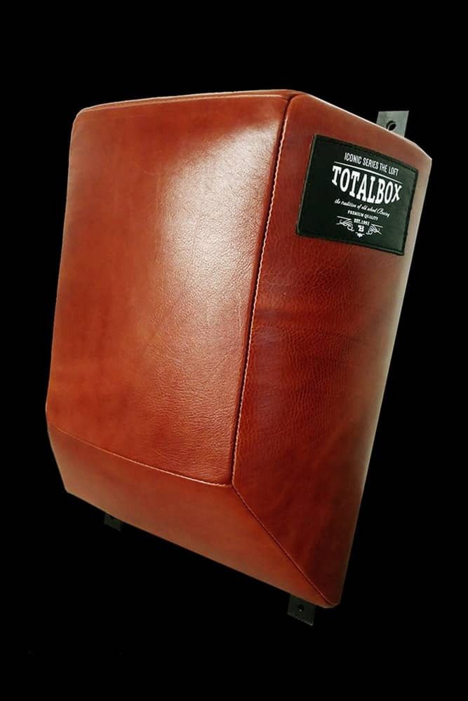 Фото Подушка кожаная боксерская LOFT пирамида Totalbox ПНКП ЛФ 50х60х22 черный, коричневый