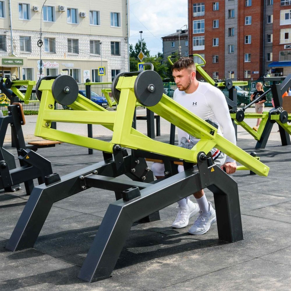 Фотографии Уличный тренажер Трицепс-машина (имитация отжиманий) с переменной нагрузкой