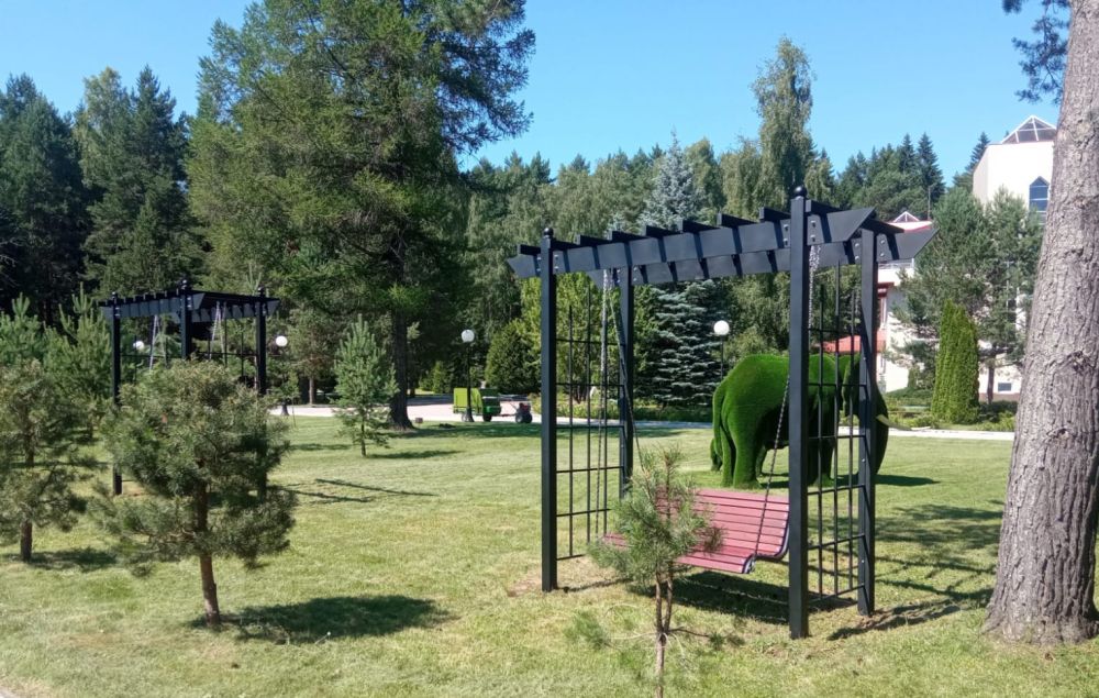 Фотографии Качели садово-парковые «Зимний сад»