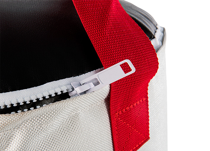 Фотографии UFC Боксерский мешок 45 кг без наполнителя (Белый)