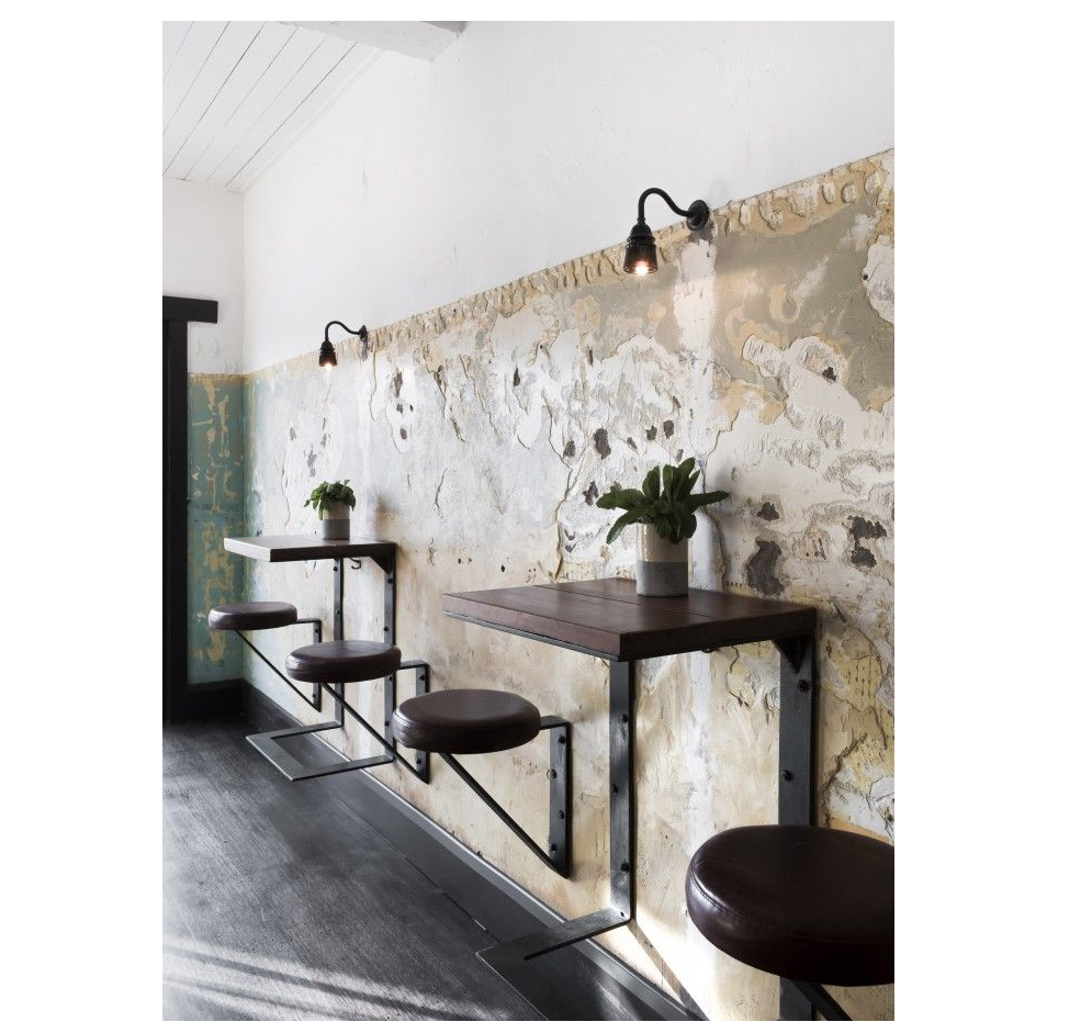 Фото Настенный столик и сидения