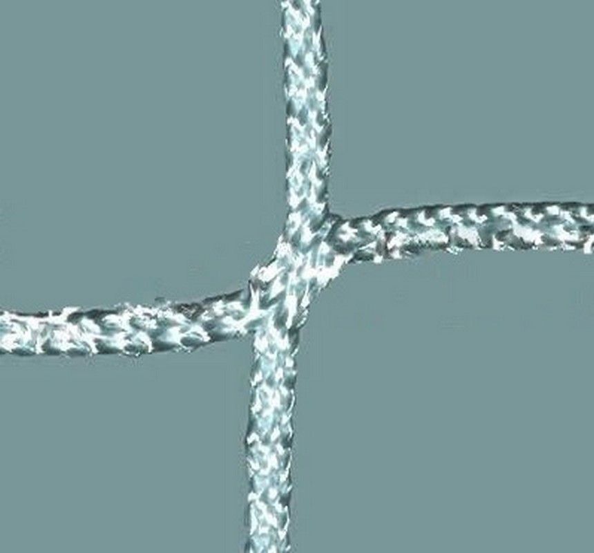 Фото Сетка заградительная ячейка 40мм нить: 5,0 мм  1м2 Pioner A14888