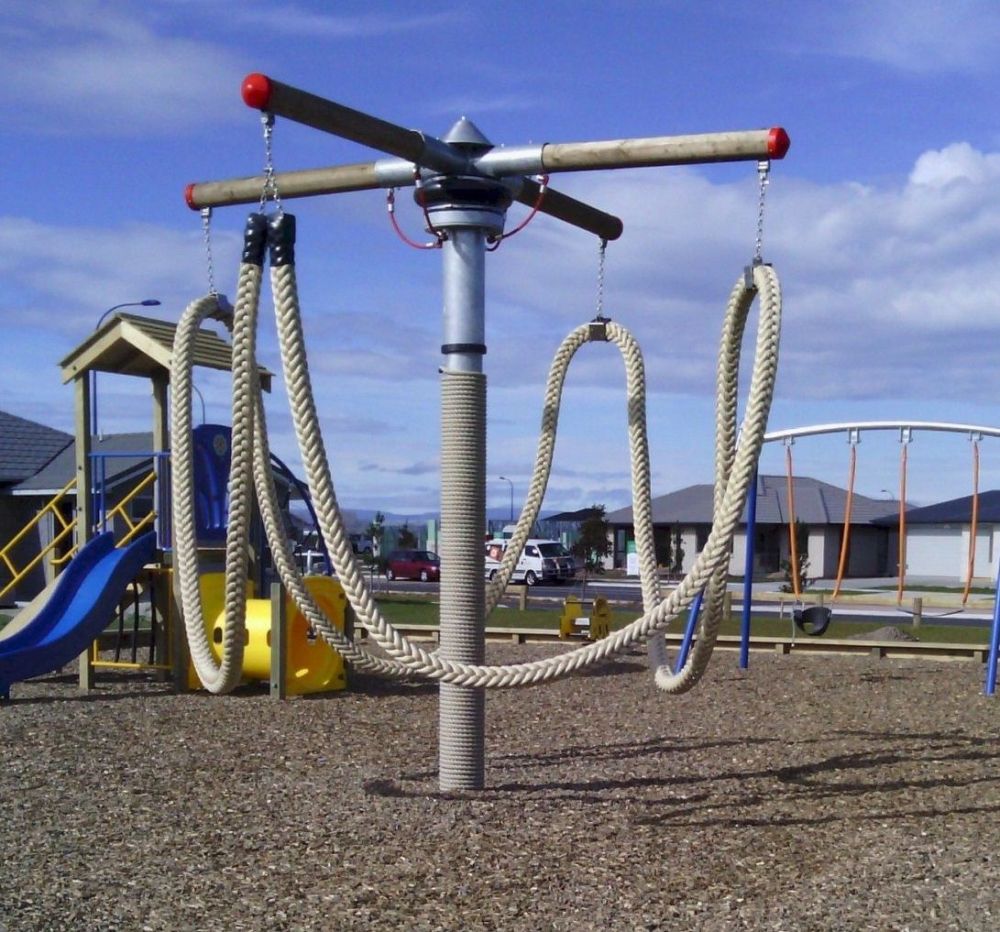 Фото Качели-карусели Бушмейстер