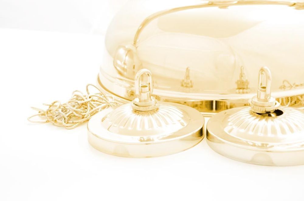 Фотографии Лампа на пять плафонов «Crown» (золотистая штанга, золотистый плафон D38см)