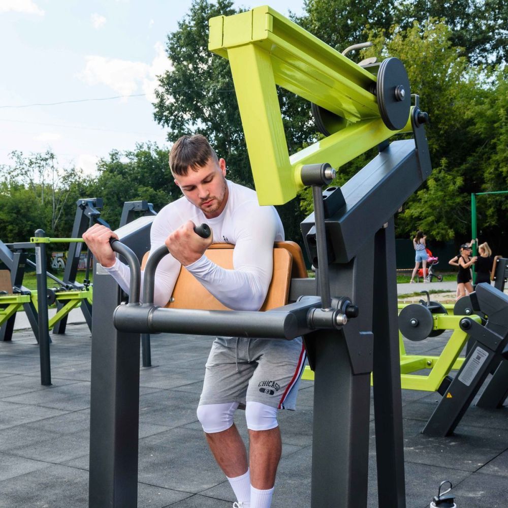Фотографии Уличный тренажер Бицепс-машина с переменной нагрузкой