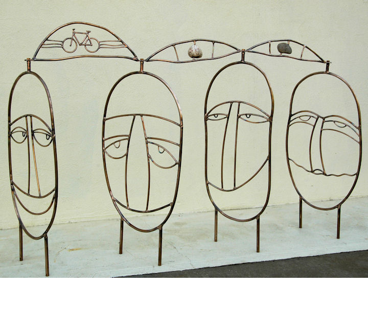 Фото Велопарковка Лица