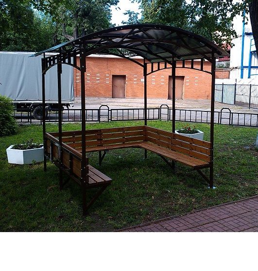 Фотографии Беседка с лавочками