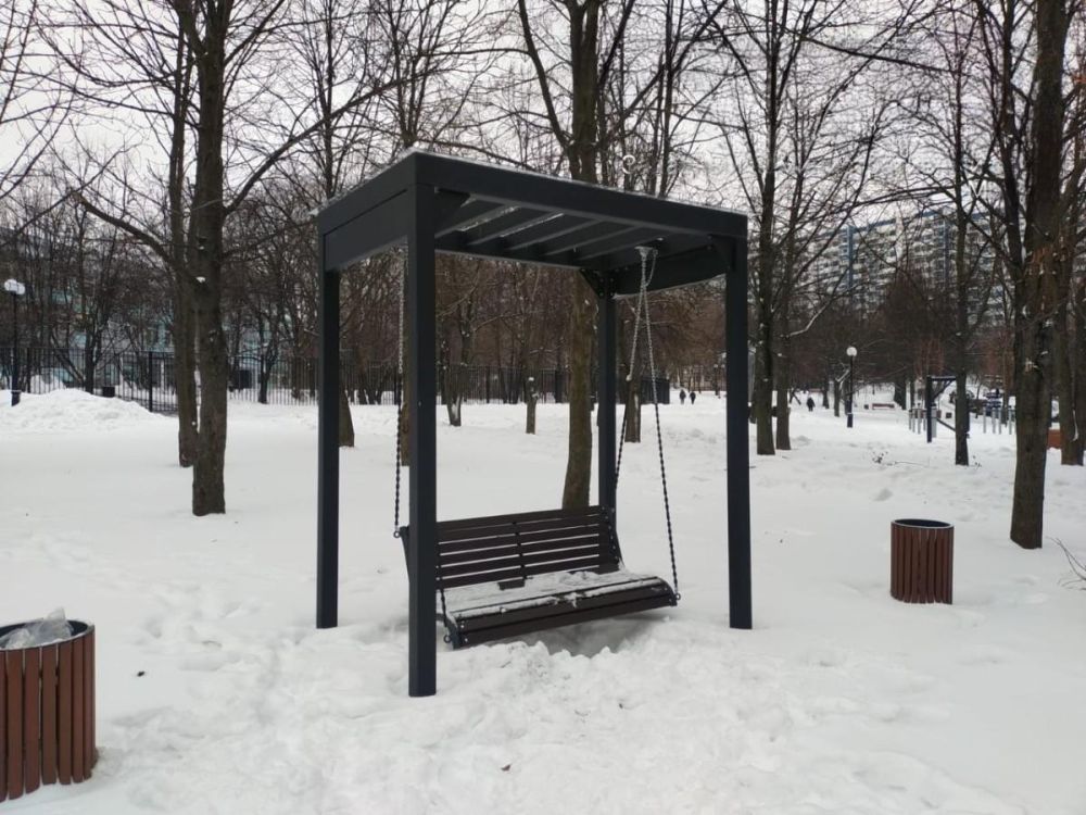 Фотографии Качели парковые «Пегас»