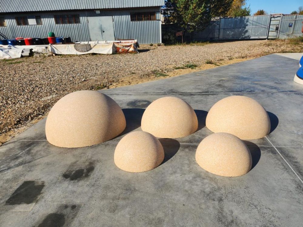 Фотографии Полусфера из EPDM крошки «Баббл»