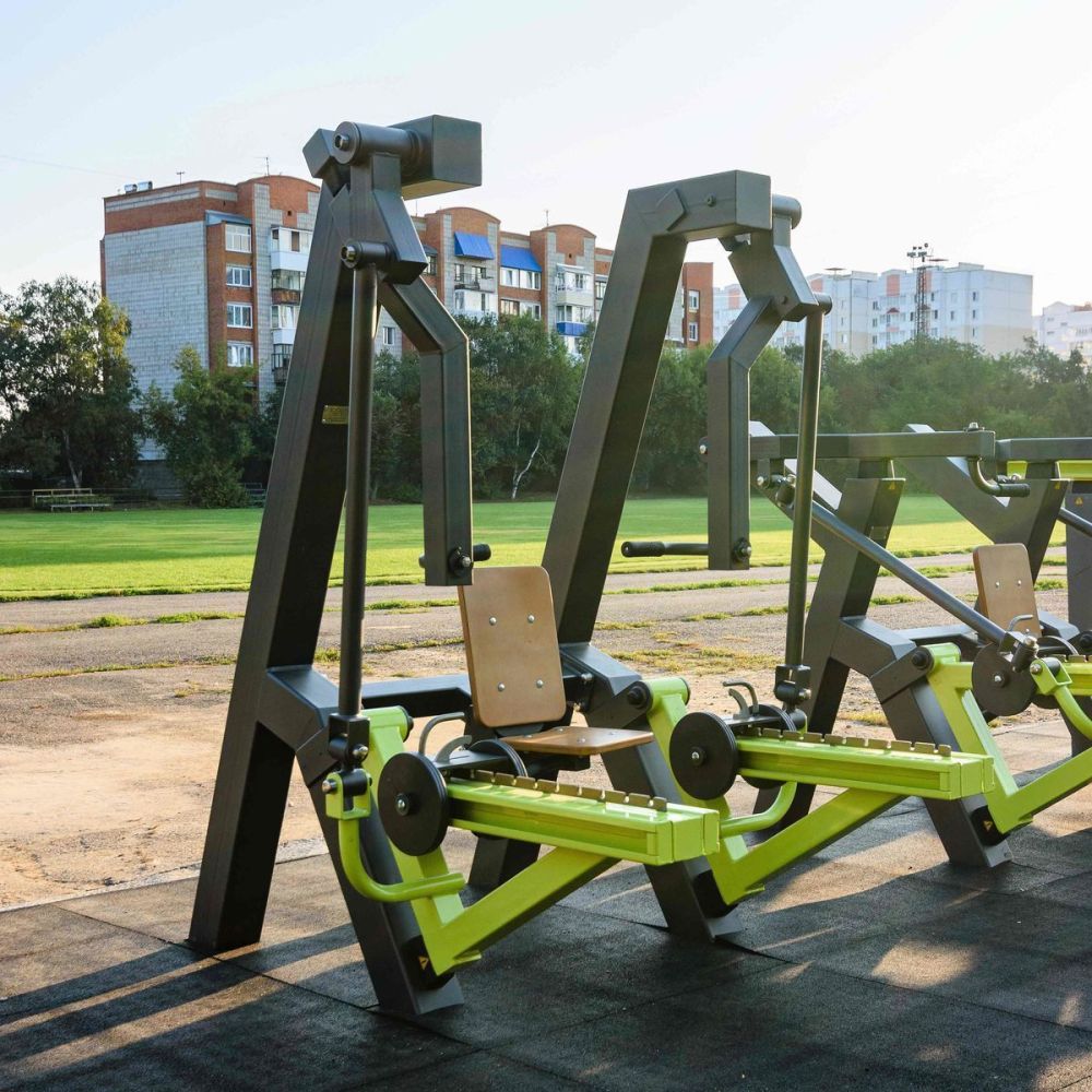 Фотографии Уличный тренажер Жим сидя с переменной нагрузкой