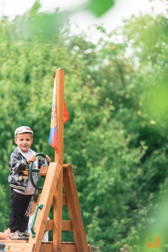 Фотографии Детский городок Выше Всех Крепость Застава