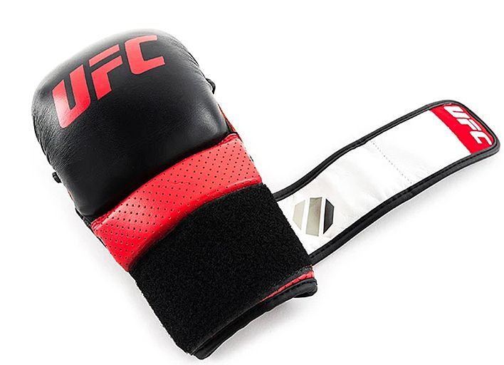 UFC PRO Перчатки для спарринга