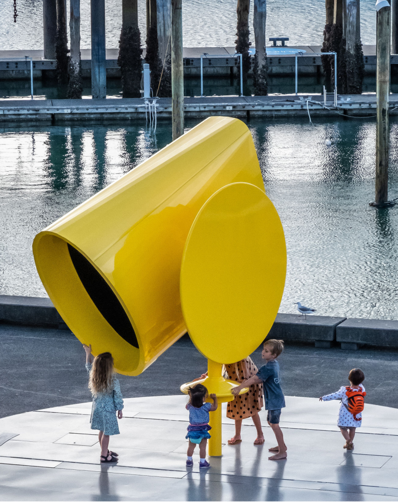 Фото Радужная машина