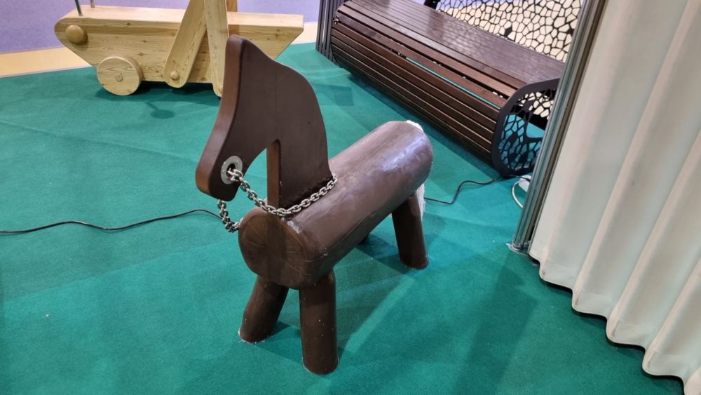 Фотографии Игровой элемент ARTWOOD «Лошадка»