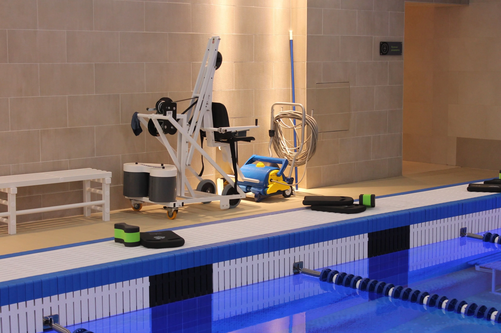 Фотографии Подъемник Uni–Kart